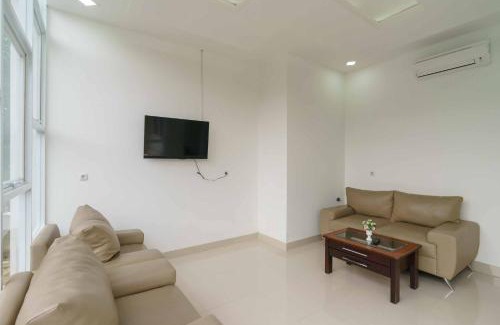 Serpong Hôtel | RedDoorz Plus near Eka Hospital BSD 5