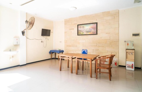 Bojonegoro Hôtel | RedDoorz Plus Syariah @ Jalan Dokter Wahidin Bojonegoro