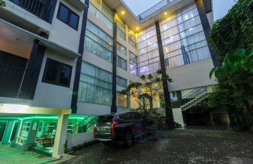 Ragunan Maison | RedDoorz Premium @ Ampera Raya 2