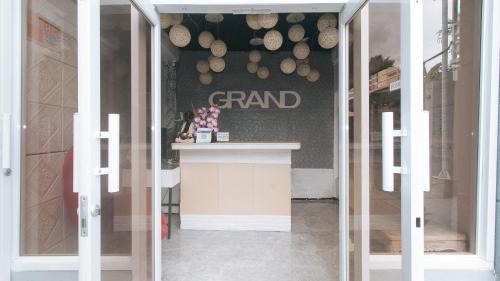 Balanga Lit Et Petit-Déjeuner | RedDoorz Premium at THE GRAND PENINSULA SUITES