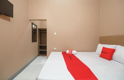 Bekasi Timur Hôtel | RedDoorz Syariah near Siloam Hospitals Bulak Kapal