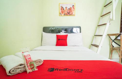Sidoarjo Maison | RedDoorz Syariah near Suncity Mall Sidoarjo