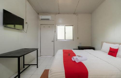 South Tambun Hôtel | RedDoorz @ Taman Green Legon