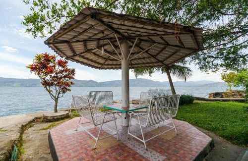 Tuk Tuk Hôtel | RedDoorz @ Tuktuk Danau Toba