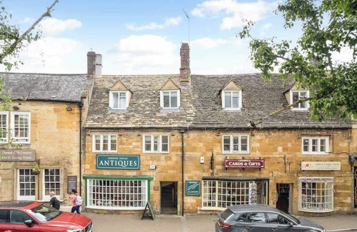Moreton-in-Marsh Appartement | Redesdale View, High Street with Private Garden