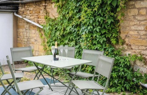 Moreton-in-Marsh Appartement | Redesdale View, High Street with Private Garden