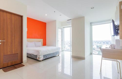 Pekayon Jaya Appartement | RedLiving Apartemen Grand Kamala Lagoon - Rooms 911 Tower Barclay South with Netflix