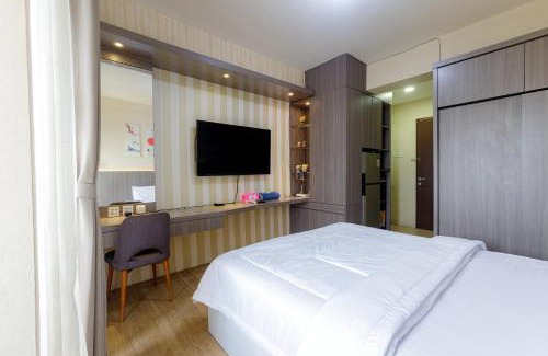 Cikarang Appartement | RedLiving Apartemen Riverview Residence - UV Rooms Tower Mahakam with Netflix