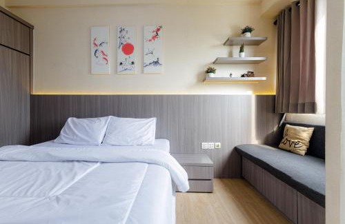 Cikarang Appartement | RedLiving Apartemen Riverview Residence - UV Rooms Tower Mahakam with Netflix