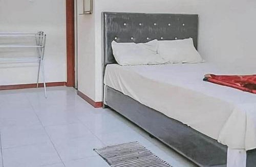 Tangerang Hôtel | RedLiving Apartemen Skylounge Tamansari - Vanez Room