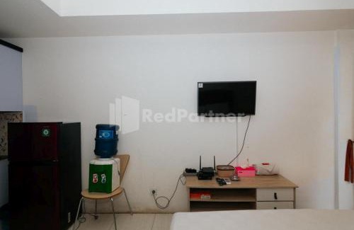 Tangerang Hôtel | RedLiving Apartemen Skylounge Tamansari - Vanez Room