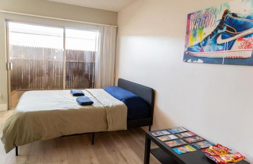 South Redondo Appartement | Redondo Huge 1Bedroom,3 Queens, close to Beach Sleeps 7