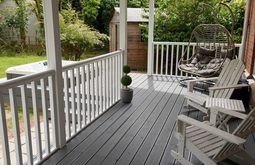 Clearbrook Maison | Redrock House Summary