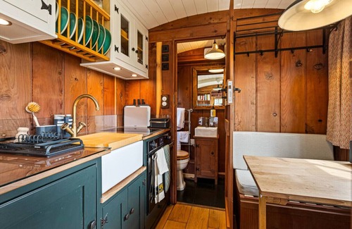 Stonor Cabine | Redwood - Shepherds hut