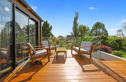 Lynmore Maison | Redwoods Getaway