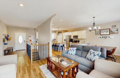 Climax Springs Maison | Reel Good Time Lakehouse