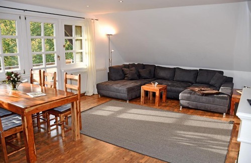 Siggermow Appartement | Reetdachfachwerkvilla am Wiesengrund