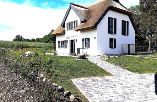 Glowe Maison | Reethaus am Meer Santa Bernadette ***** up to 8 persons 4 bedrooms