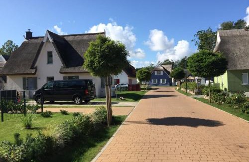 Glowe Maison | Reethaus Seeadler mit Sauna, Terrasse, Garten