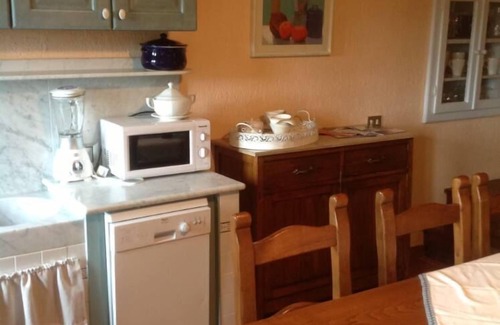 Stazzema Maison | RUSTIQUE RAFFINÉ AVEC UN CHIC DE PAYS DE GOÛT IMMERGÉ DANS UNE OASIS DE PAIX