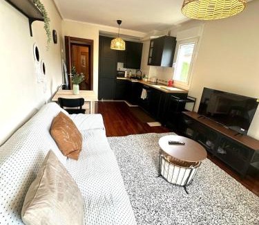 Gibaja Appartement | Reformado con Piscina y Jardín