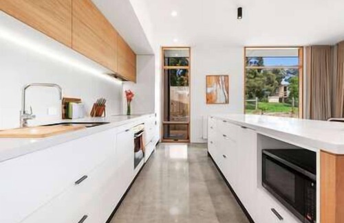 Point Lonsdale Maison | Refresh at Lonnie