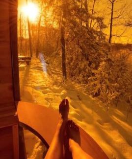 Central Alberta Maison | Refuge Bay's Ignis Dome - Luxury Off Grid Escape