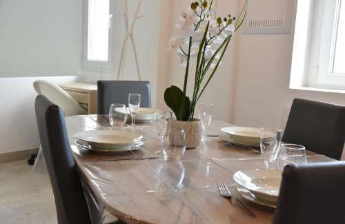 Manom Appartement | Refuge du Château avec terrace