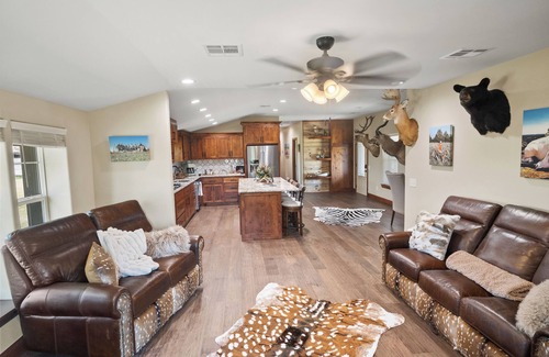 Lawton Cabine | Refuge Hunting Cabin