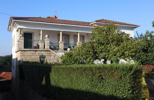 Paredes Maison | Refugio D Alecrim