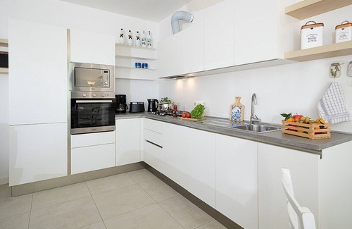 Montioni Appartement | Regarda - apartment Brezza di Lago 1 with pool and air conditioning