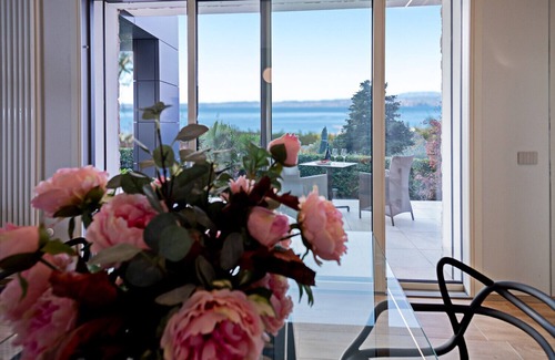 Bardolino Villa | Regarda - Luxury "Villa Orizzonti" with private pool and breathtaking lake view