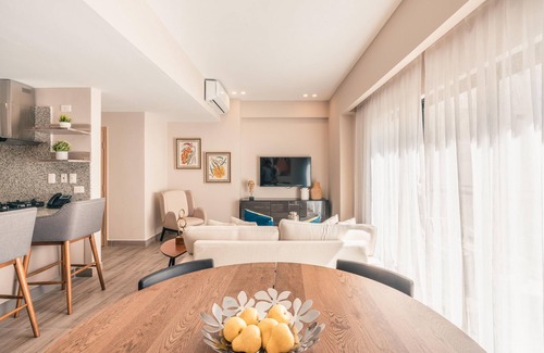 Downtown Santo Domingo Appartement | Regatta Living II with Breakfast Included! - 406
