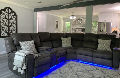 Oak Point Maison | Regatta Retreat