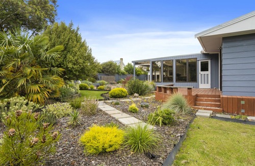 Martinborough Maison | Regent Retreat – Martinborough Holiday Home