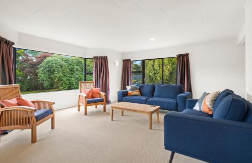 Martinborough Maison | Regent Retreat - Martinborough Holiday Home