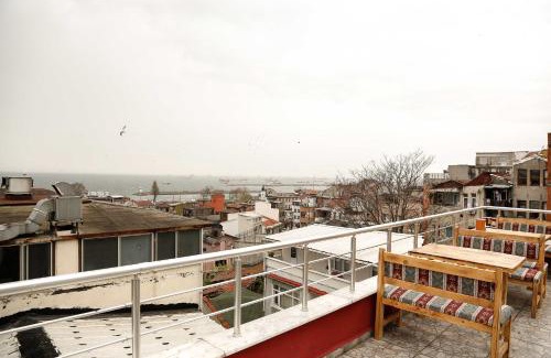Emin Sinan Appartement | Reggae