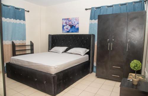 Taifa Appartement | Regimanuel Estates “Balloon Gate”