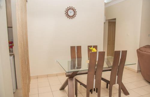 Taifa Appartement | Regimanuel Estates “Balloon Gate”