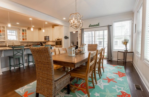Dodds Addition Maison | Baisse du taux de première saison! BELLE MAISON À LA RECHERCHE DE 16 PERSONNES À PIED DE LA PLAGE ET DU CENTRE-VILLE