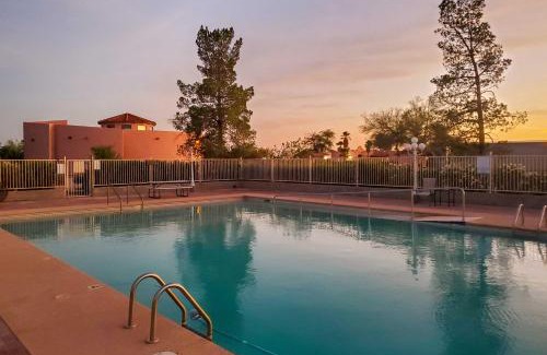 Eleven Mile Corner Appartement | Rejuvenating Retreat with Ideal Eloy Location!