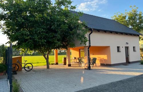 Milovice Maison | Rekreační dům U jezer, Milovice 6