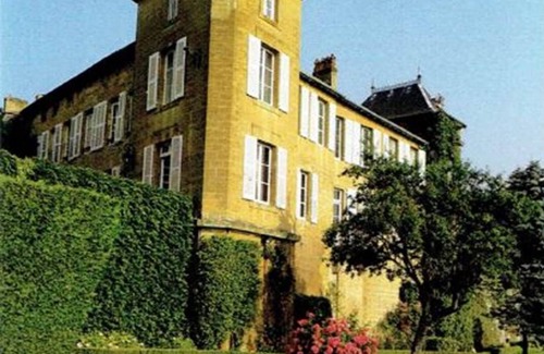Marville Maison | Relais Ermesinde : Gîte à la campagne