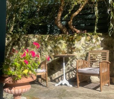Saint-Cyr-sur-Morin Chalet De Ski | Relais Napoléonien Gîte historique au vert, 1h de Paris