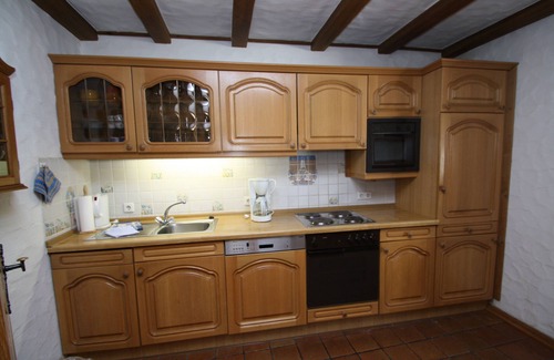 Zell Appartement | Relax alone: 30°C indoor pool, sauna, steam bath included in the price. Terrace facing the Moselle