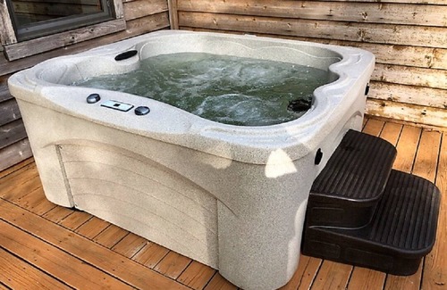Spencer Maison | CABINE DE CHARME ET COZY AVEC HOT TUB! 2B / 2B - PROCÈS-VERBAL DE FALLS CREEK FALLS STATE PARK