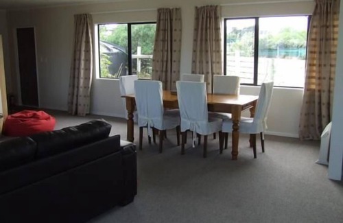 Te Horo Beach Maison | Détendez-vous et amusez-vous près de la plage.