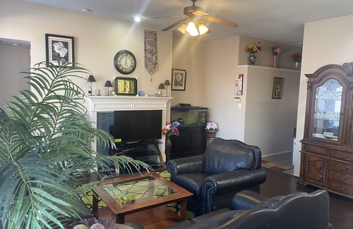 McKinney Maison | Relax and stay with this peaceful place to stay. No pet allow