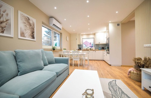 Oswiecim Appartement | Relax and unwind in a cosy atmosphere with a unique view.