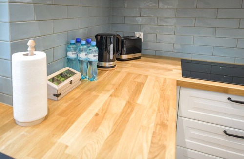 Oswiecim Appartement | Relax and unwind in a cosy atmosphere with a unique view.